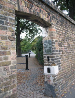 Greenwich Park - Greenwich Park - Vanbrugh Park Gate